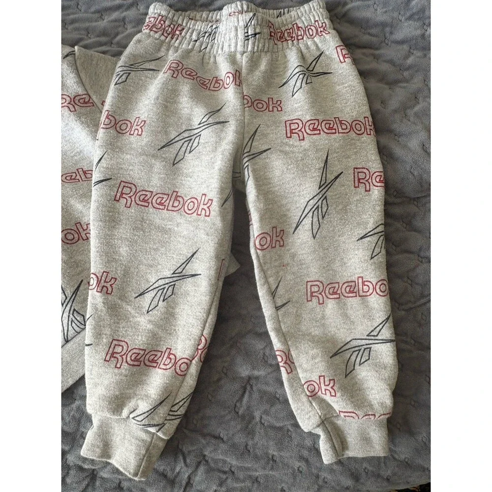 Reebok matching 2pc sweatsuit hoodie sweatpants‎ size 2T